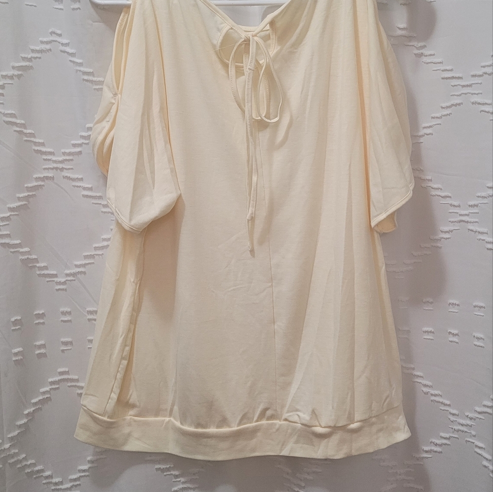 Womens cream top